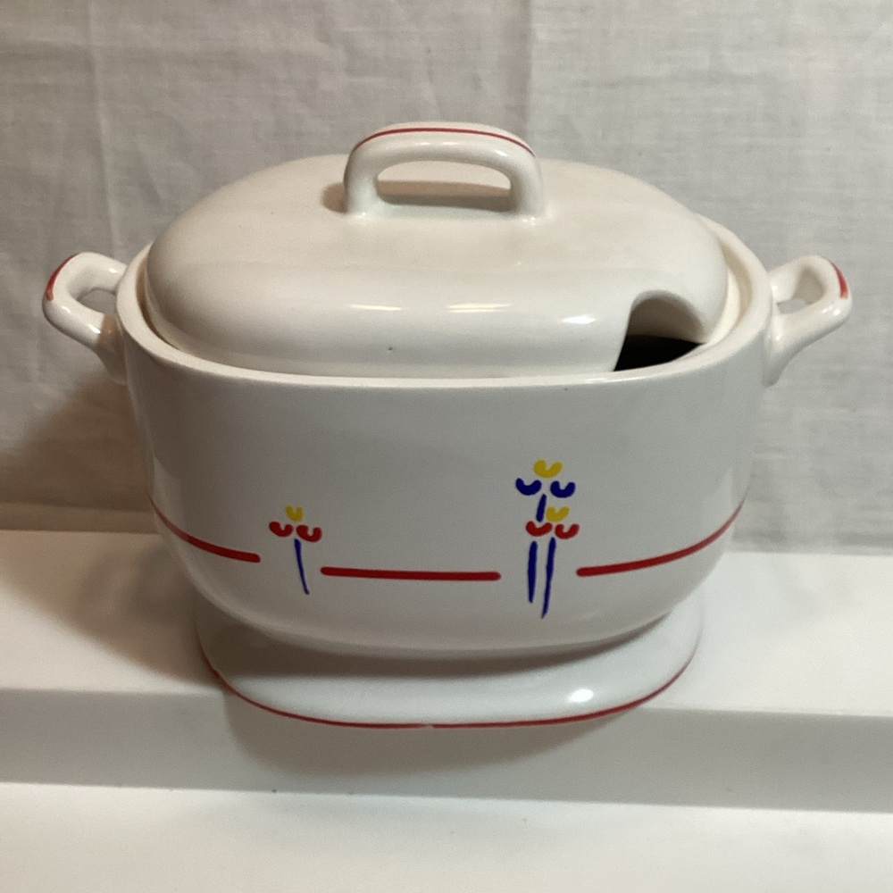 Riva Designs Tulips Flowers Gravy Tureen Boat 1980s Japan MCM Red & White